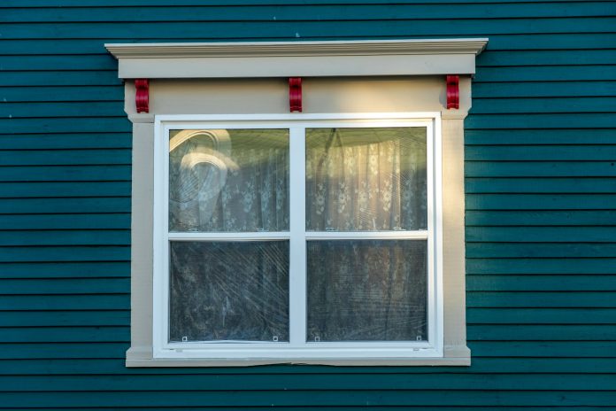 vinyl vs wood vs fiberglass windows